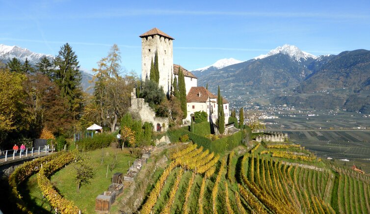 schloss lebenberg tscherms herbst