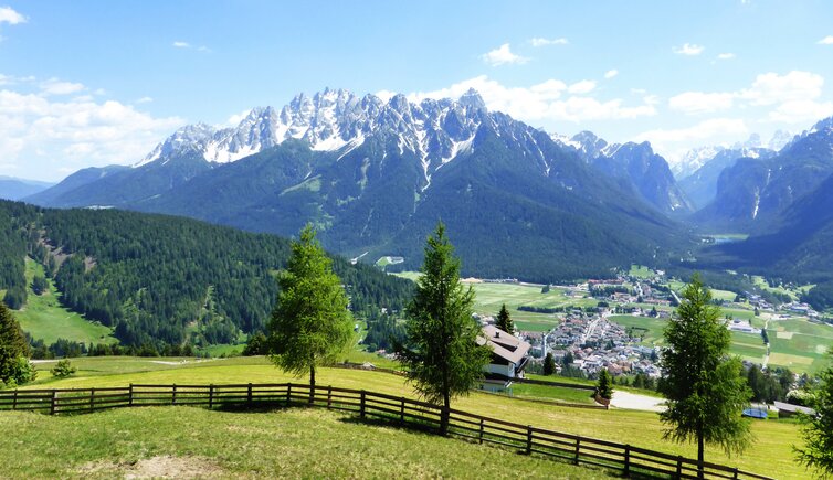 ratsberg blick auf toblach umgebung haunold