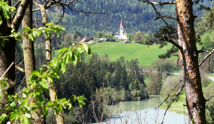 ortschaft kniepass mit st margareth kirche