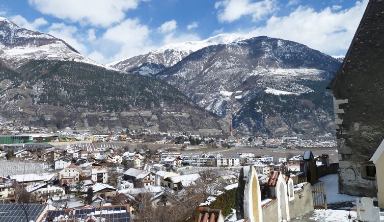 goeflan sicht nach schlanders dorf winter