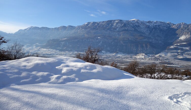 castelfeder winter aussichtspunkt richtung tramin