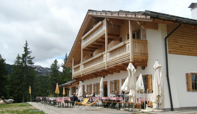 klausen villanderer alm gasser huette