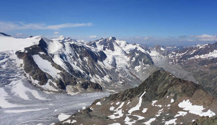 aussicht richtung sueden suedwest oetztaler alpen und ortlergruppe