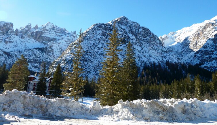schluderbach hoehlensteintal landro winter