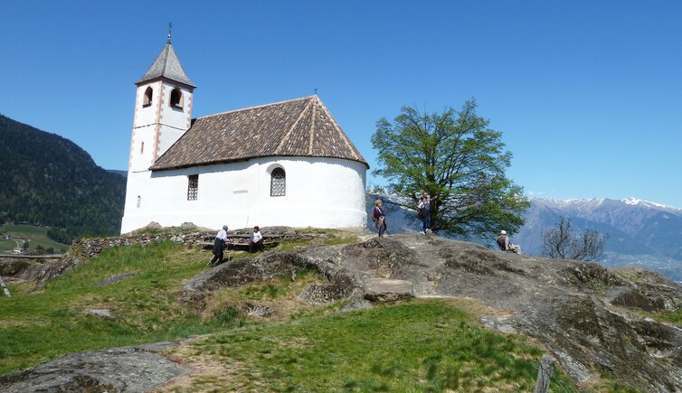 st hippolyt kirche naraun tisens