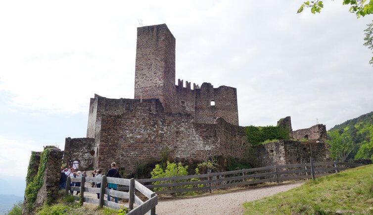 schloss burg hocheppan