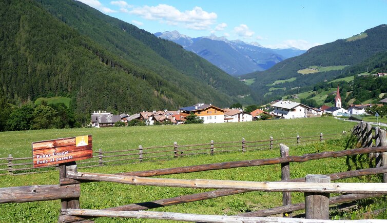 aussicht auf luesen dorf