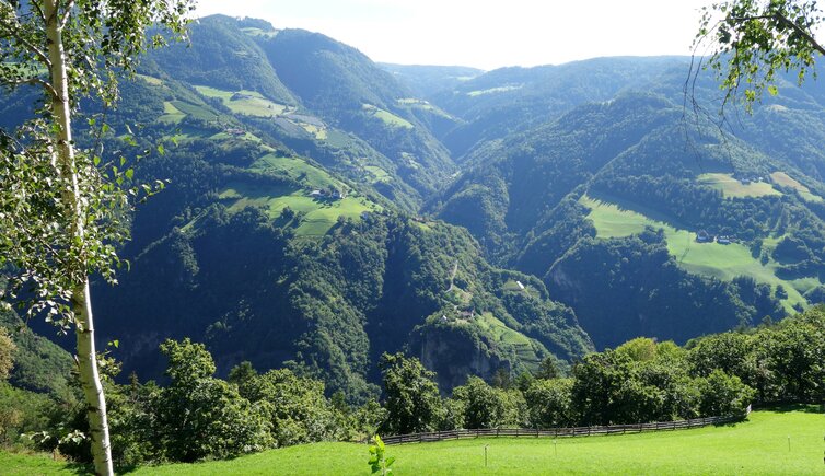 blick ueber sarntal richtung wangen am ritten