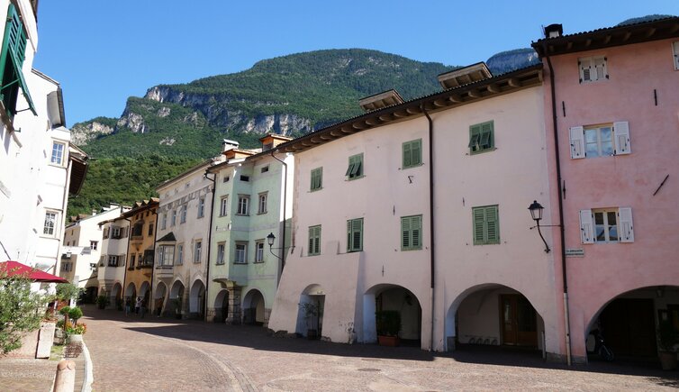 neumarkt lauben bei hauptplatz und laubengasse fr