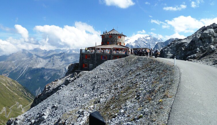 stilfserjoch tibet huette