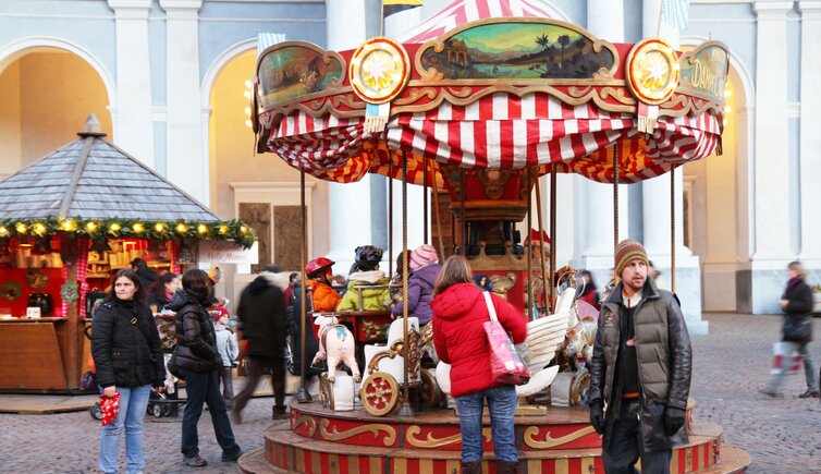 Christkindlmarkt Brixen Karussell